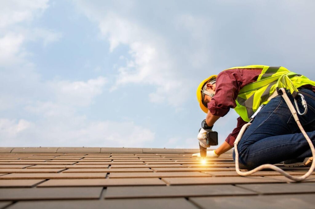 Signs That Your Roof Needs Replacement